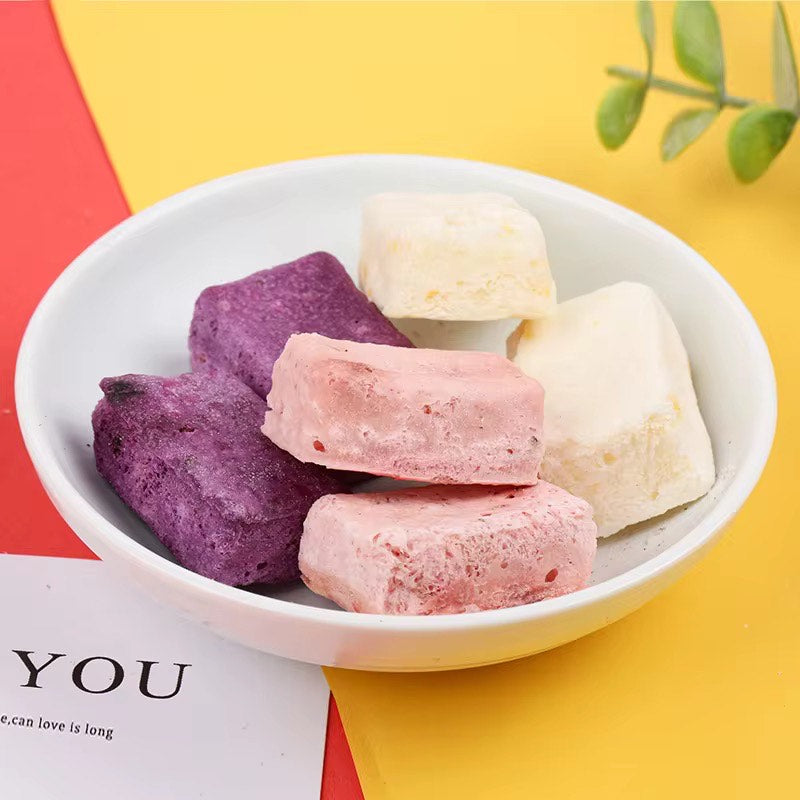Große fruchtige Joghurt-Würfel – Mehr Genuss, mehr Knusper! - Kemberly® GmbH